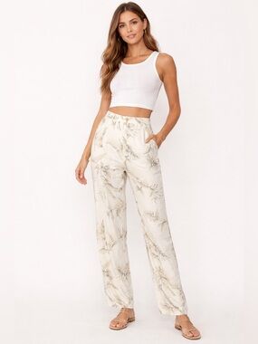 Mystree Cream Botanical Print Wide-Leg Pants. Waist 17.